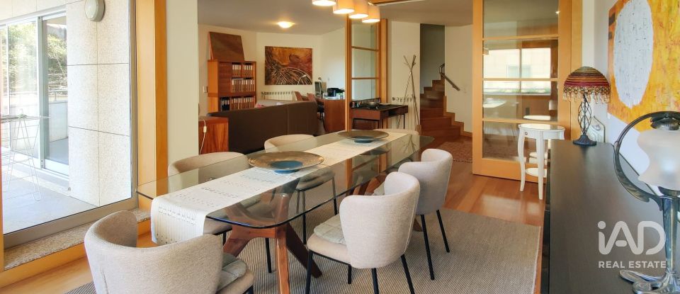 Duplex T3 em Lordelo Do Ouro E Massarelos de 173 m²