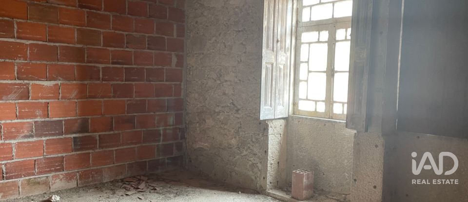 Quinta T4 em Esqueiros, Nevogilde e Travassós de 656 m²