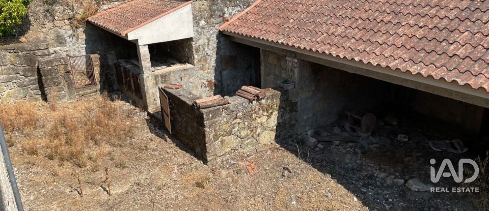 Quinta T4 em Esqueiros, Nevogilde e Travassós de 656 m²