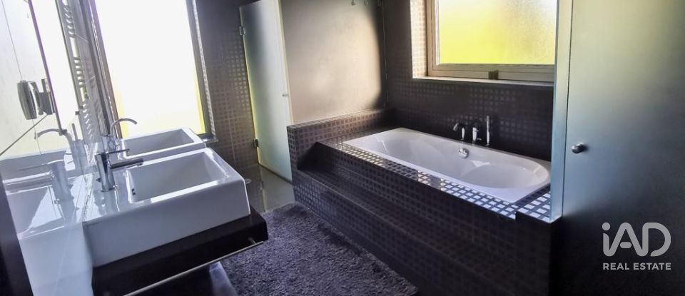 Lodge T5 in Pampilhosa of 292 m²