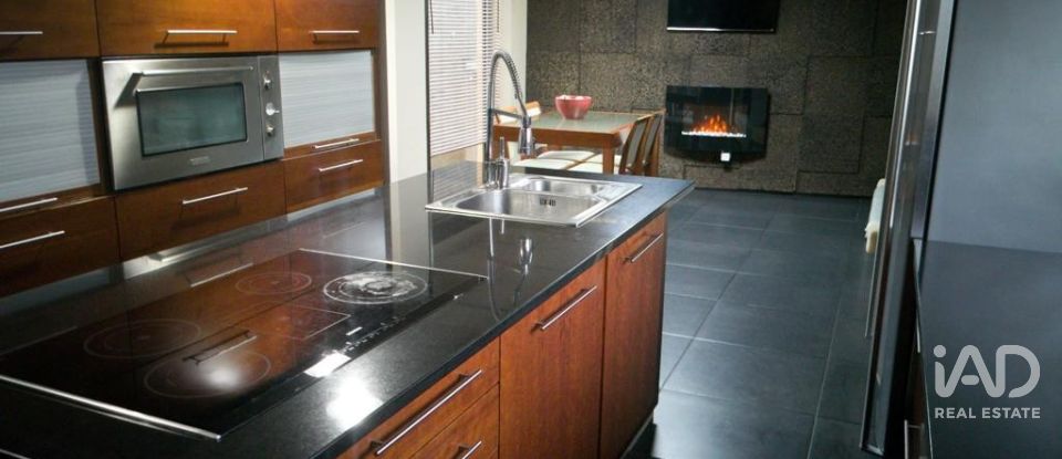 Lodge T5 in Pampilhosa of 292 m²