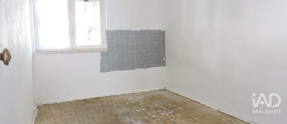 Apartamento T3 em Laranjeiro e Feijó de 63 m²