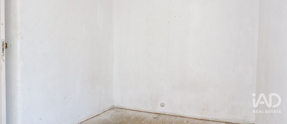 Apartamento T3 em Laranjeiro e Feijó de 63 m²