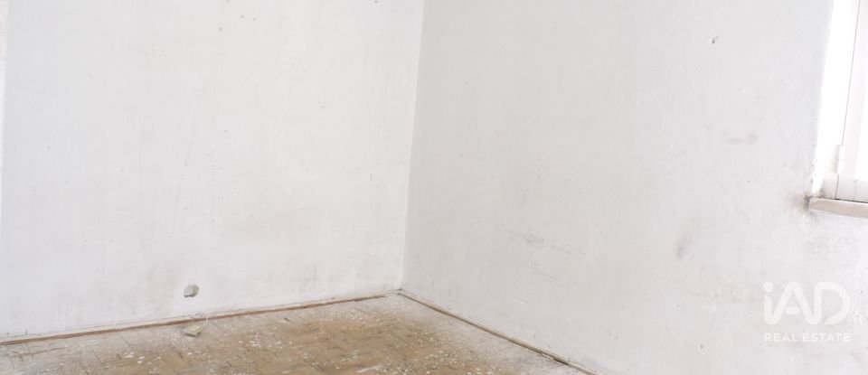 Apartamento T3 em Laranjeiro e Feijó de 63 m²