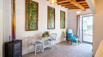 Maison rustique T7 à Cela de 462 m²