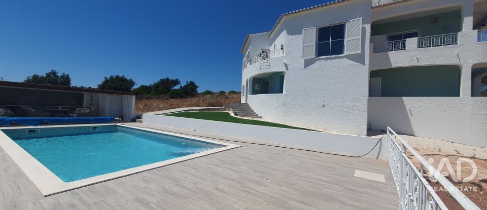 Casa de Campo T4 em Bensafrim e Barão de São João de 250 m²