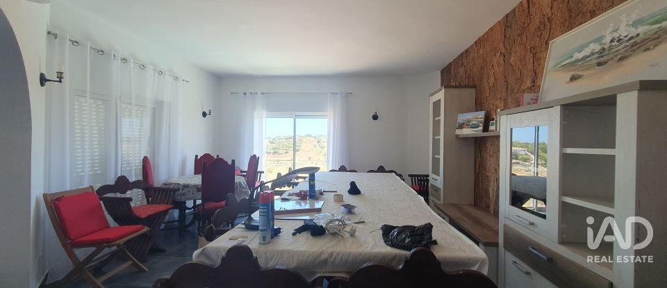 Casa de Campo T4 em Bensafrim e Barão de São João de 250 m²