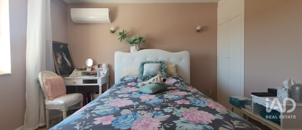 Casa de Campo T4 em Bensafrim e Barão de São João de 250 m²