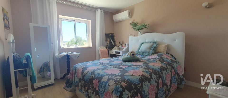 Casa de Campo T4 em Bensafrim e Barão de São João de 250 m²