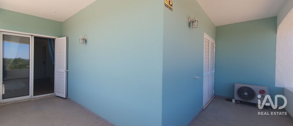 Casa de Campo T4 em Bensafrim e Barão de São João de 250 m²