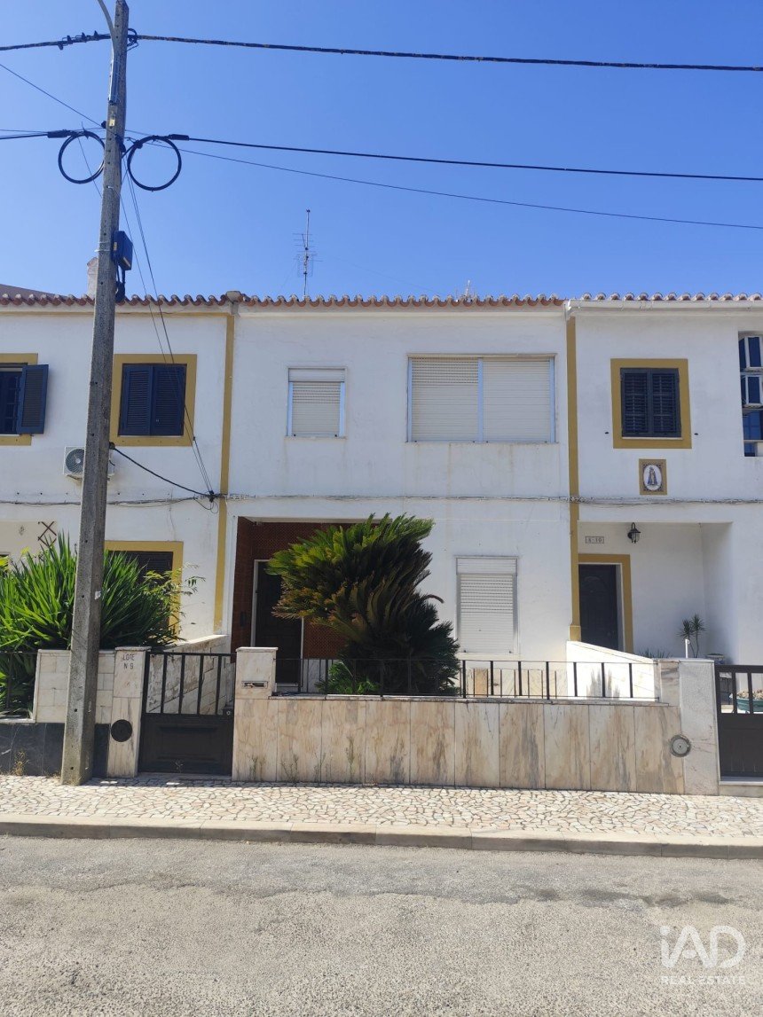 Moradia em banda T3 em Nossa Senhora da Conceição e São Bartolomeu de 184 m²