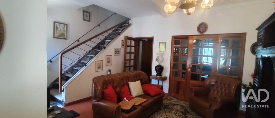 Moradia em banda T3 em Nossa Senhora da Conceição e São Bartolomeu de 184 m²