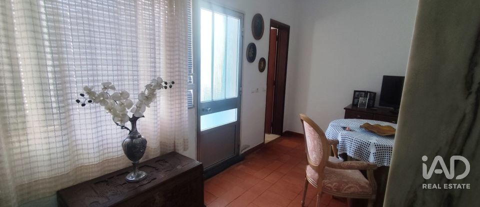 Moradia em banda T3 em Nossa Senhora da Conceição e São Bartolomeu de 184 m²