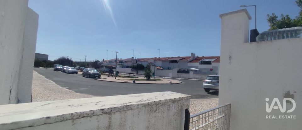 Moradia em banda T3 em Nossa Senhora da Conceição e São Bartolomeu de 184 m²