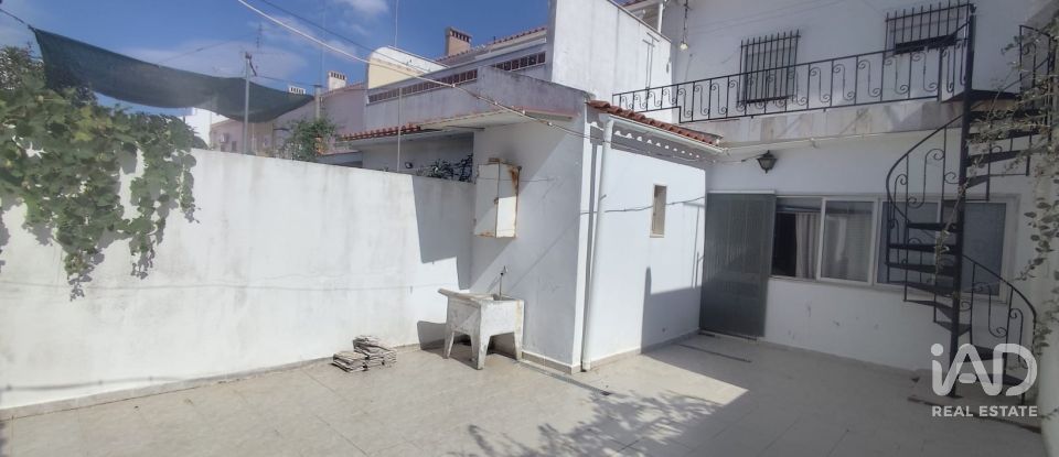 Moradia em banda T3 em Nossa Senhora da Conceição e São Bartolomeu de 184 m²