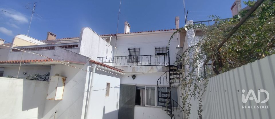 Moradia em banda T3 em Nossa Senhora da Conceição e São Bartolomeu de 184 m²