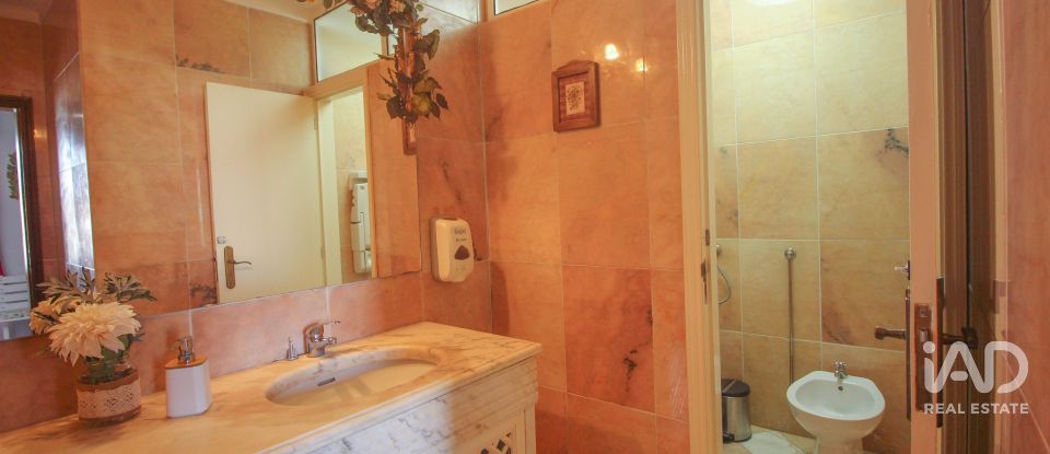 Surface diverse T6 à Terrugem E Vila Boim de 467 m²