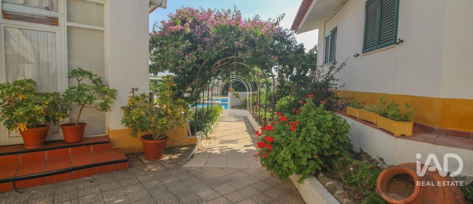 Surface diverse T6 à Terrugem E Vila Boim de 467 m²