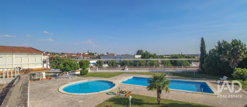 Surface diverse T6 à Terrugem E Vila Boim de 467 m²