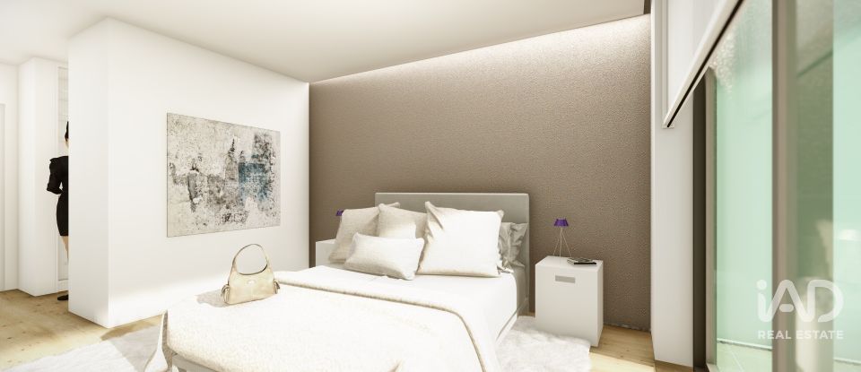 Moradia T4 em Mexilhoeira Grande de 200 m²