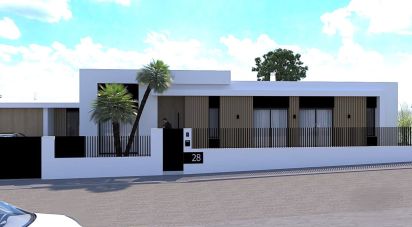 House T4 in Azeitão (São Lourenço e São Simão) of 190 m²