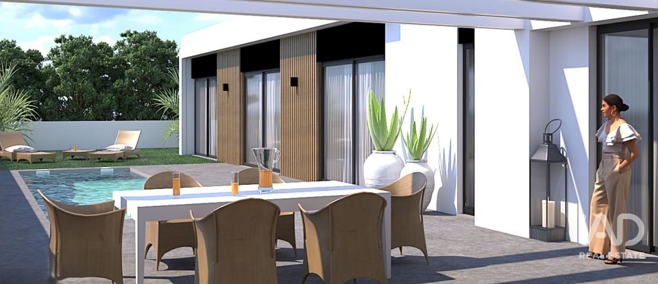 Moradia T4 em Azeitão (São Lourenço e São Simão) de 190 m²