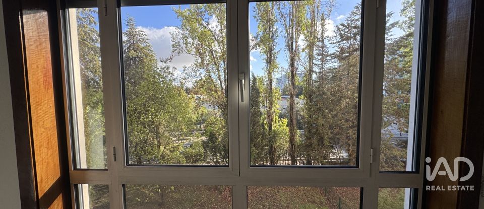 Apartment T3 in Lumiar of 145 m²