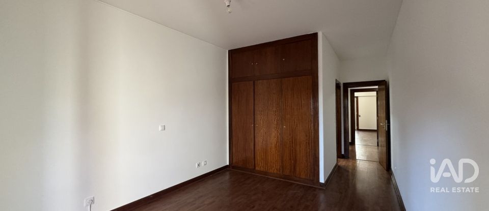 Apartment T3 in Lumiar of 145 m²
