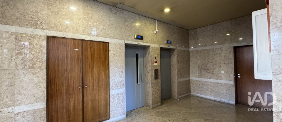 Apartment T3 in Lumiar of 145 m²