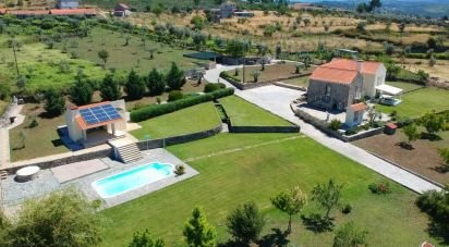 Gîte T4 à Oliveira do Hospital e São Paio de Gramaços de 239 m²