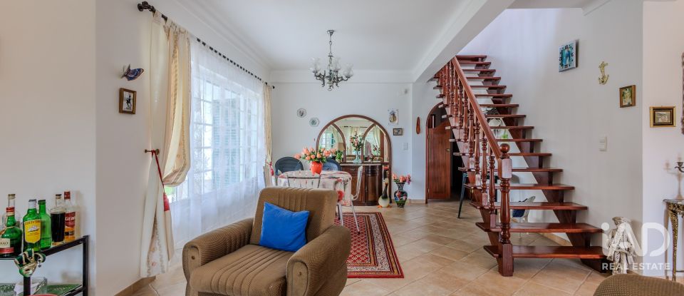 Moradia T3 em Sesimbra (Castelo) de 222 m²