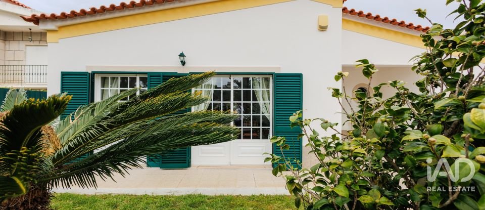 Moradia T3 em Sesimbra (Castelo) de 222 m²