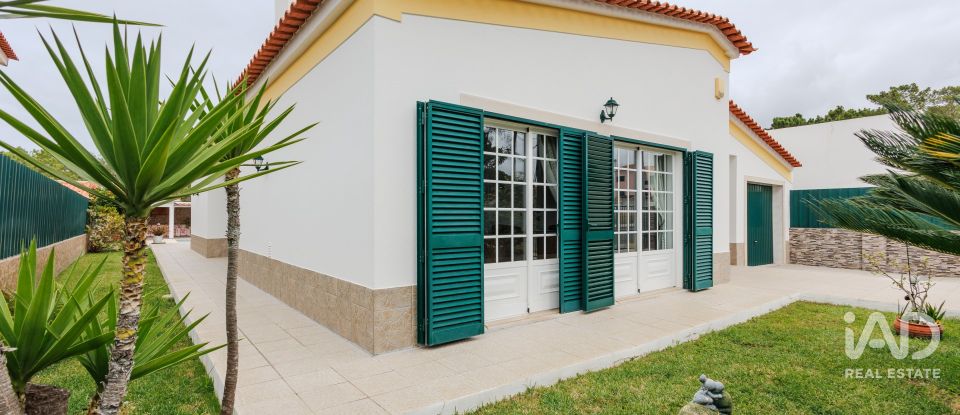 Moradia T3 em Sesimbra (Castelo) de 222 m²