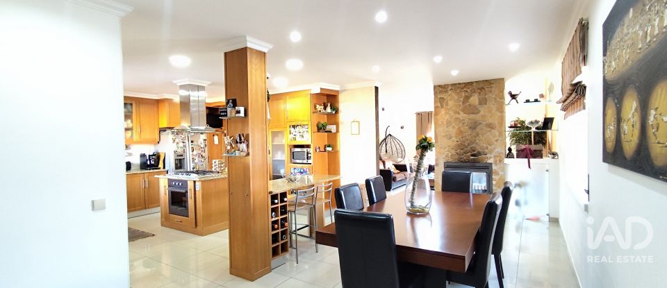 Herdade T5 em Lamas e Cercal de 372 m²