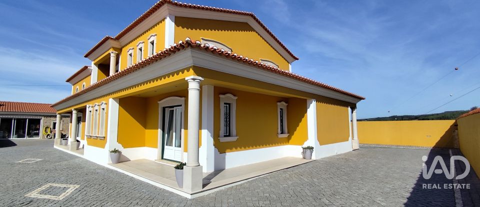 Herdade T5 em Lamas e Cercal de 372 m²