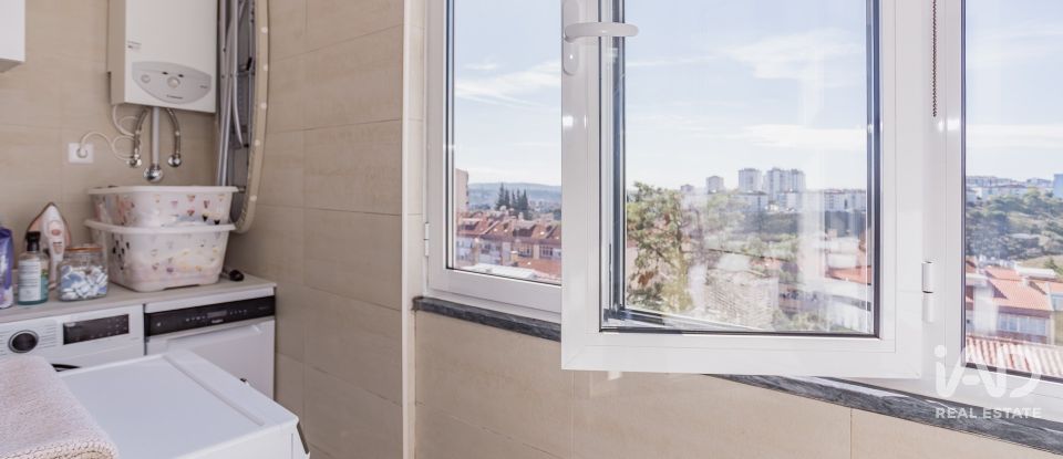 Apartamento T3 em Ramada e Caneças de 82 m²