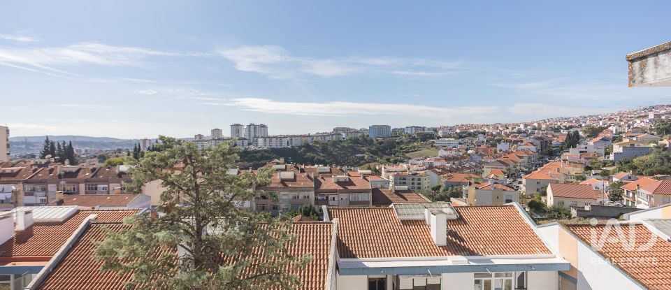 Apartamento T3 em Ramada e Caneças de 82 m²