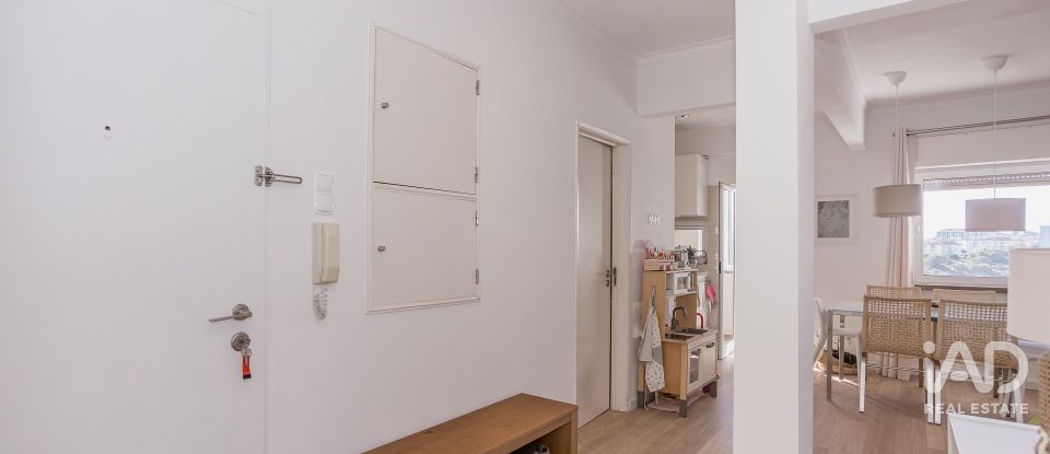 Apartamento T3 em Ramada e Caneças de 82 m²