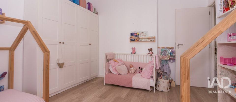 Apartamento T3 em Ramada e Caneças de 82 m²