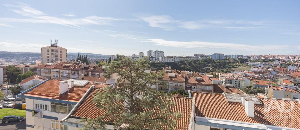 Apartamento T3 em Ramada e Caneças de 82 m²
