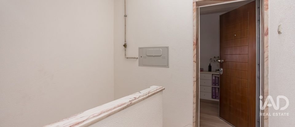Apartamento T3 em Ramada e Caneças de 82 m²