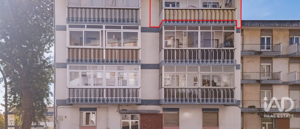 Apartamento T3 em Ramada e Caneças de 82 m²