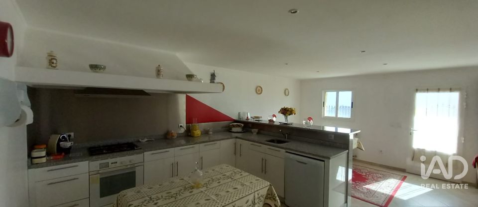 Moradia T4 em Eiras e Mei de 208 m²