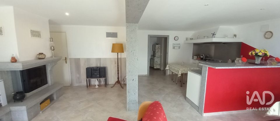 Moradia T4 em Eiras e Mei de 208 m²