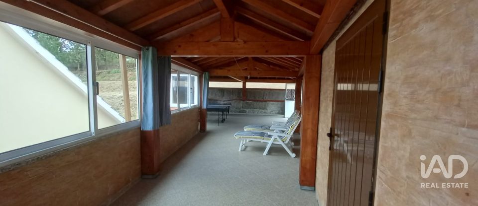 Moradia T4 em Eiras e Mei de 208 m²