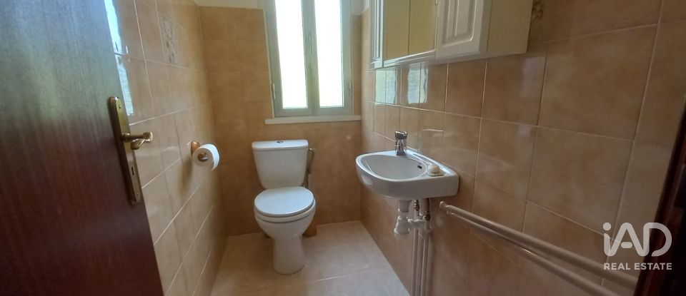 Moradia T4 em Eiras e Mei de 208 m²