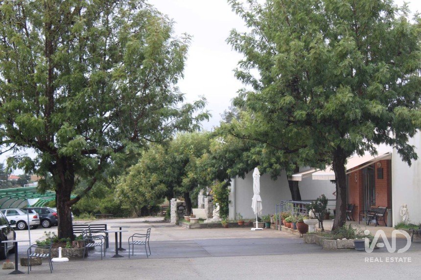 Immeuble à Sarnadas de Ródão de 2 210 m²