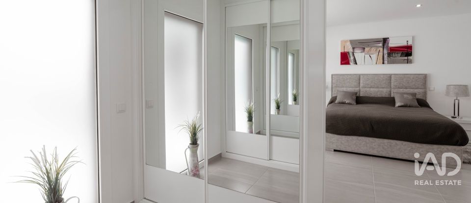 House T5 in Vermelha of 301 m²