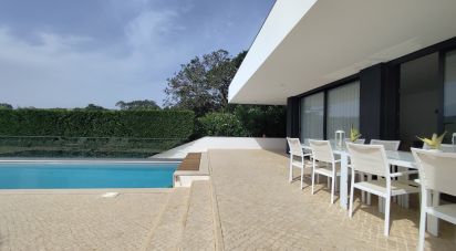 Maison T4 à Cela de 222 m²