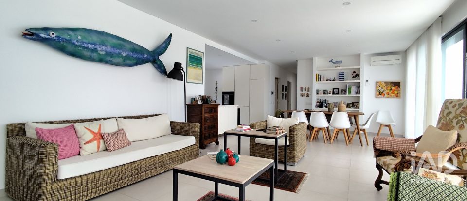 Moradia T4 em Cela de 222 m²